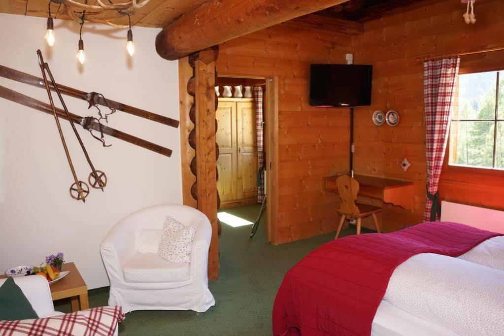 Gaius Inn Манила Экстерьер фото